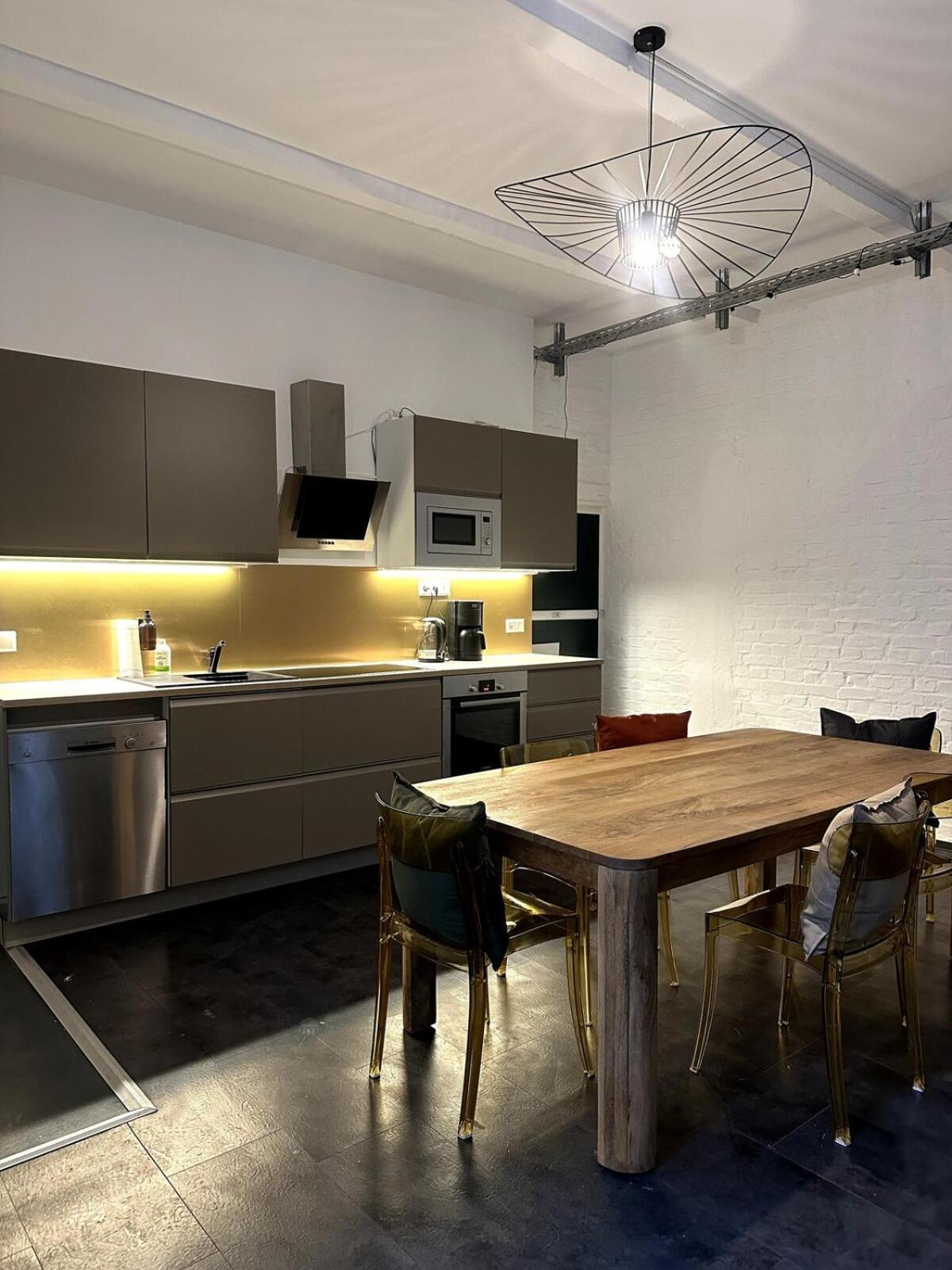 Elegant Gray In Vibrant Area 2 * Berlijn
